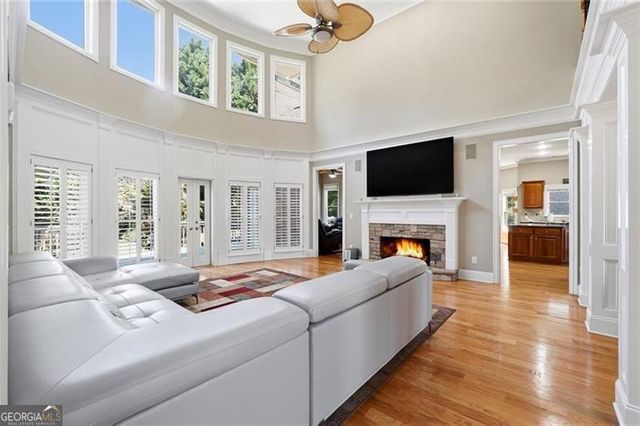932 Grassmeade Way, Snellville, GA 30078