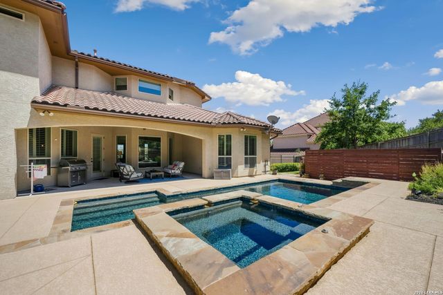 315 Candelaria, Helotes, TX 78023