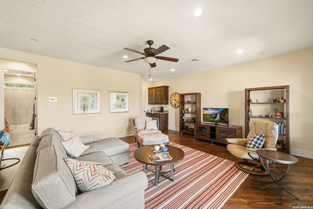 315 Candelaria, Helotes, TX 78023