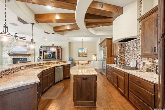 315 Candelaria, Helotes, TX 78023