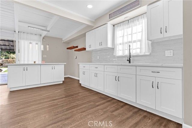 12100 Muriel Dr, Lynwood, CA 90262