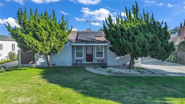 12100 Muriel Dr, Lynwood, CA 90262