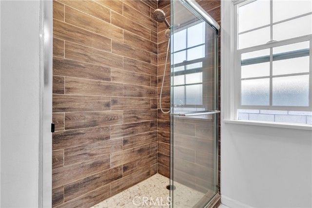 12100 Muriel Dr, Lynwood, CA 90262