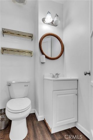 12100 Muriel Dr, Lynwood, CA 90262