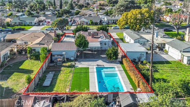 12100 Muriel Dr, Lynwood, CA 90262