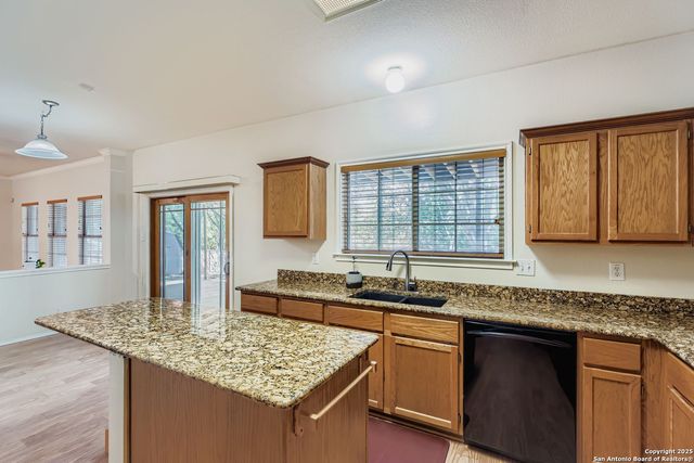 5803 Spring Pebble, San Antonio, TX 78247