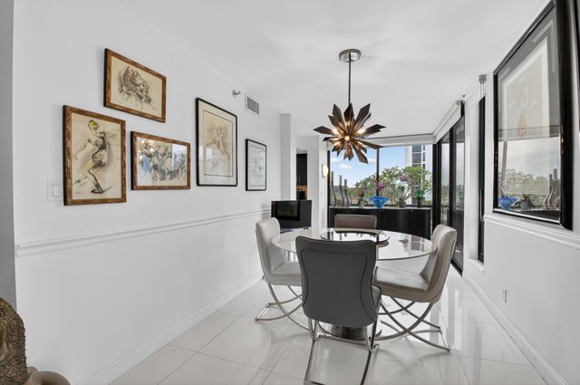 7738 Lakeside Boulevard 334, Boca Raton, FL 33434