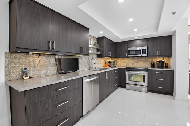 7738 Lakeside Boulevard 334, Boca Raton, FL 33434