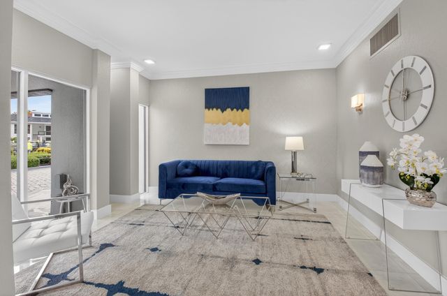 7738 Lakeside Boulevard 334, Boca Raton, FL 33434