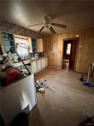 306 W Bell Avenue, Pharr, TX 78577