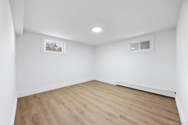 119 E Pennywood Avenue, Roosevelt, NY 11575