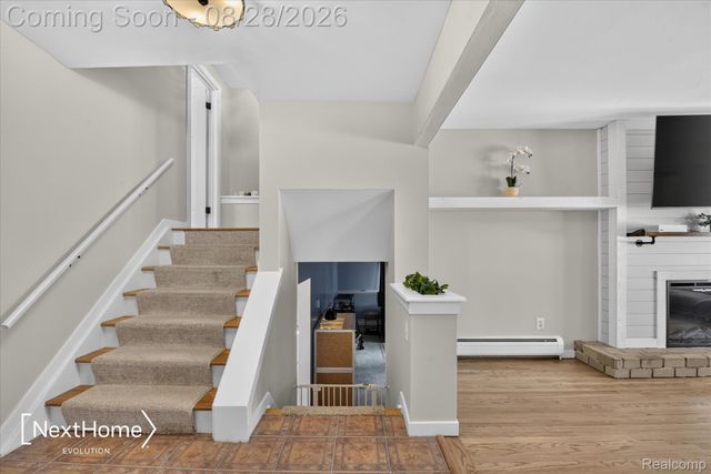 21722 Canterbury Avenue, Grosse Ile Township, MI 48138