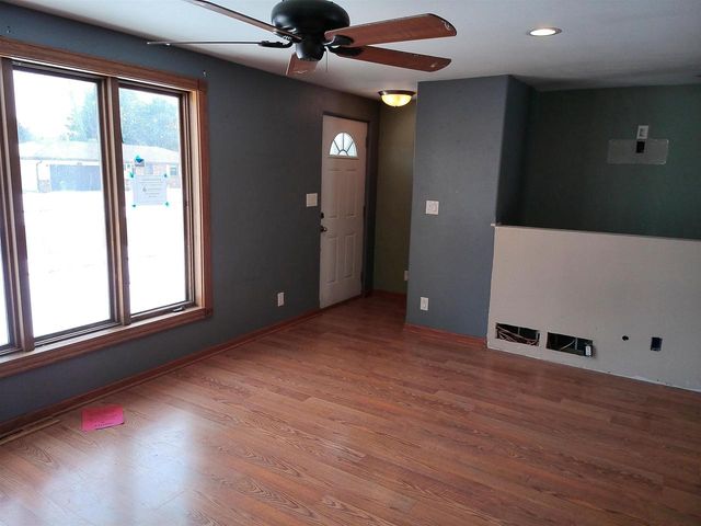 502 Arthur Drive, Clinton, WI 53525