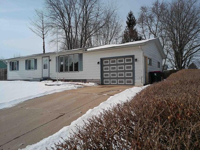 502 Arthur Drive, Clinton, WI 53525