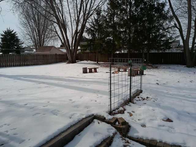 502 Arthur Drive, Clinton, WI 53525