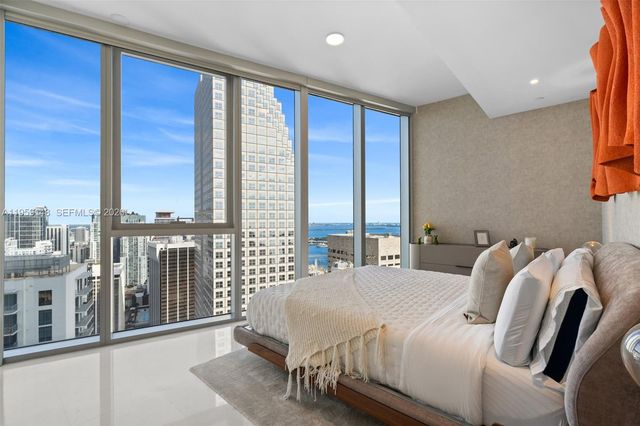 300 Biscayne Blvd Way 4602, Miami, FL 33131