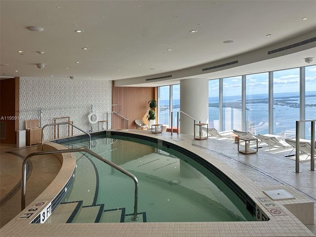 300 Biscayne Blvd Way 4602, Miami, FL 33131