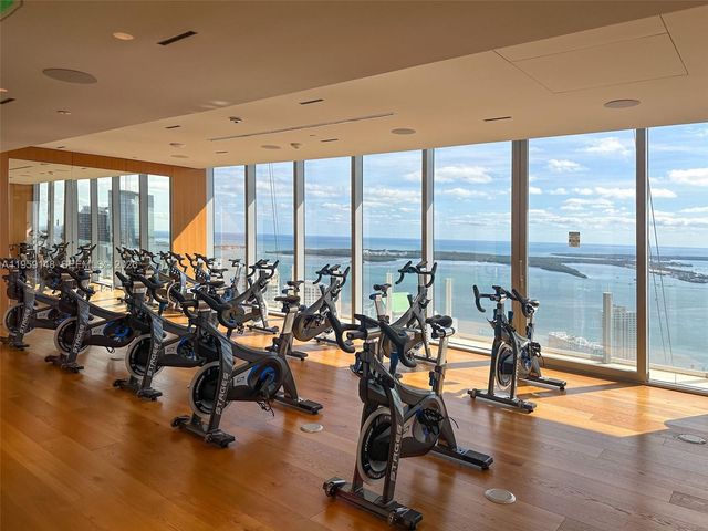 300 Biscayne Blvd Way 4602, Miami, FL 33131