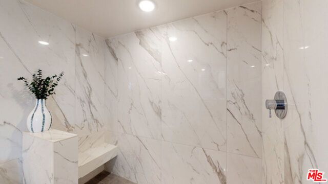 1143 Glenville Drive 302, Los Angeles, CA 90035