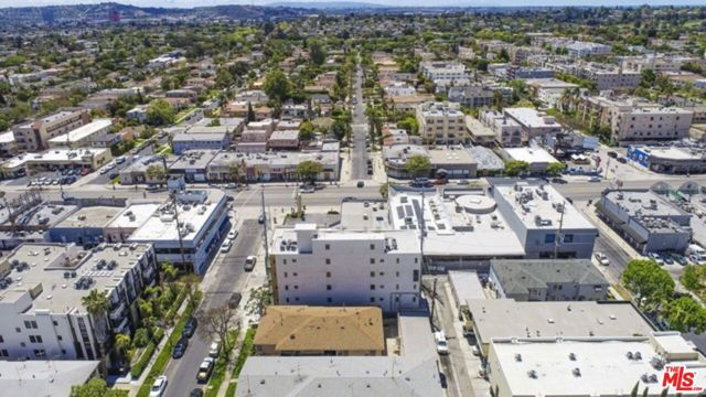 1143 Glenville Drive 302, Los Angeles, CA 90035
