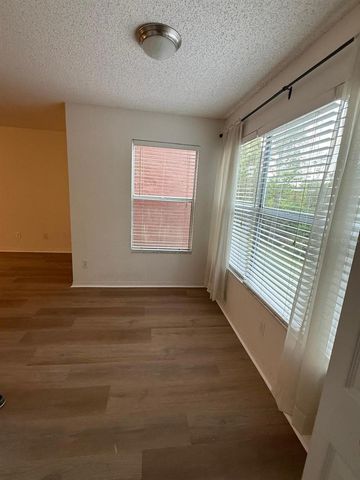 5120 CONROY ROAD 523, Orlando, FL 32811