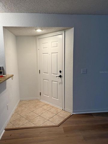 5120 CONROY ROAD 523, Orlando, FL 32811