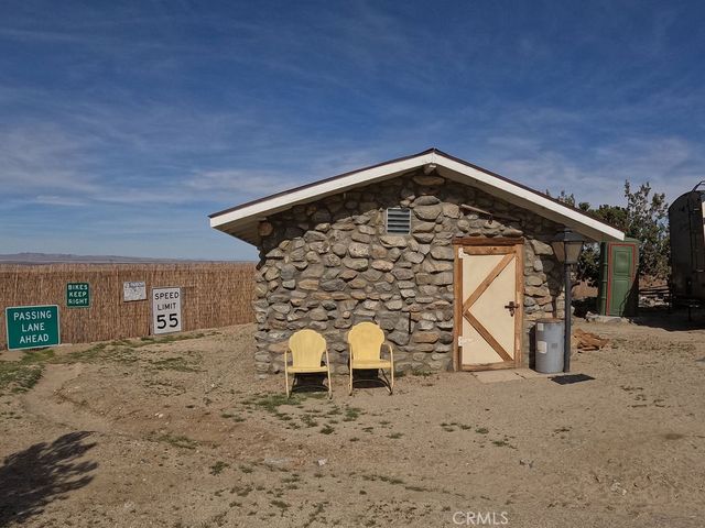 30000 Buchannon Ranch Road, Llano, CA 93544