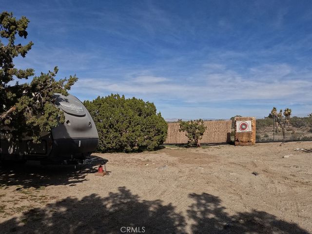 30000 Buchannon Ranch Road, Llano, CA 93544