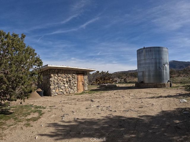 30000 Buchannon Ranch Road, Llano, CA 93544
