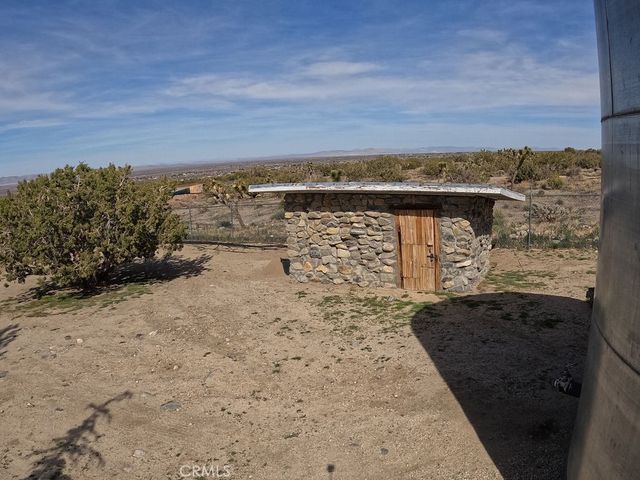 30000 Buchannon Ranch Road, Llano, CA 93544