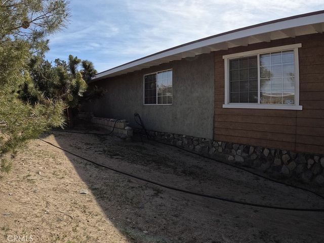 30000 Buchannon Ranch Road, Llano, CA 93544