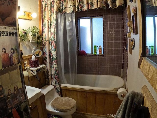 30000 Buchannon Ranch Road, Llano, CA 93544