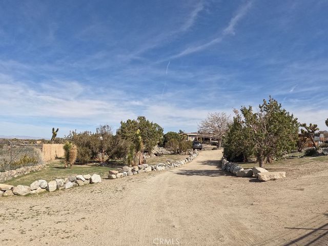 30000 Buchannon Ranch Road, Llano, CA 93544