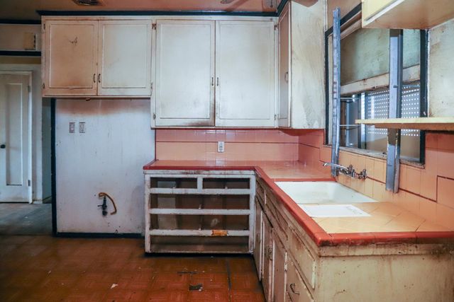 108 N 9th Street, Fresno, CA 93702