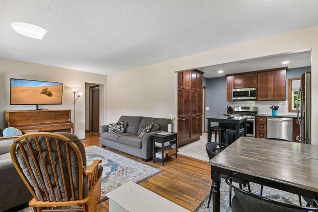 7608 Viewcrest Lane, New Hope, MN 55427