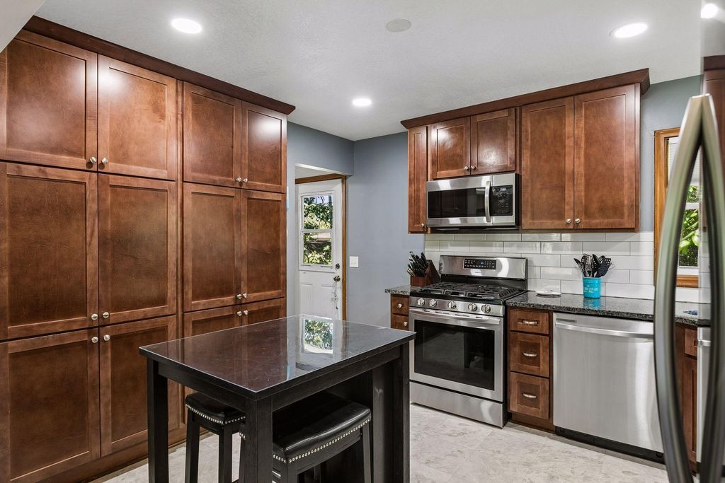 7608 Viewcrest Lane, New Hope, MN 55427 — photo 4