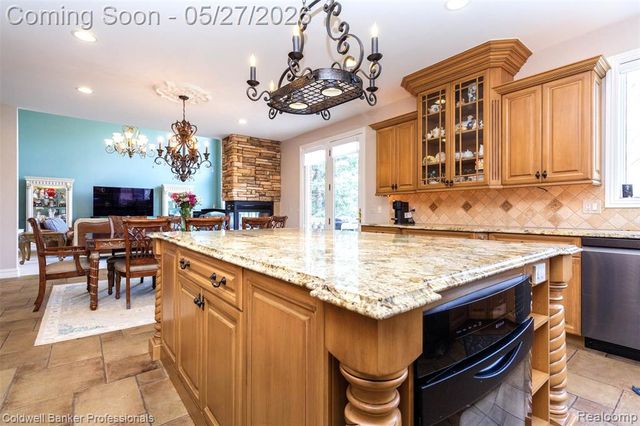 57177 Covington Drive, Washington, MI 48094