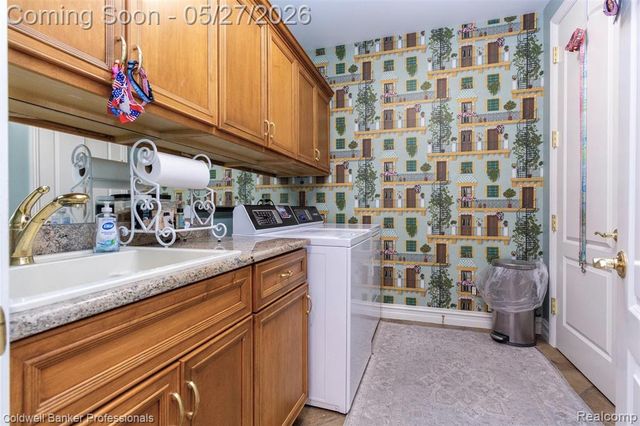 57177 Covington Drive, Washington, MI 48094
