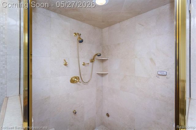 57177 Covington Drive, Washington, MI 48094