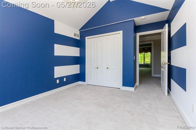 57177 Covington Drive, Washington, MI 48094