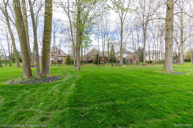 57177 Covington Drive, Washington, MI 48094