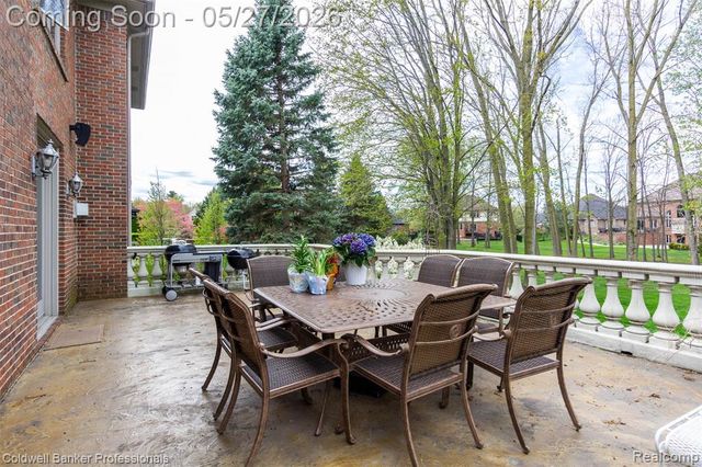 57177 Covington Drive, Washington, MI 48094