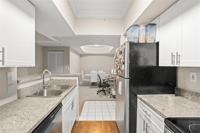 230 SW 117th Ter 11108, Pembroke Pines, FL 33025