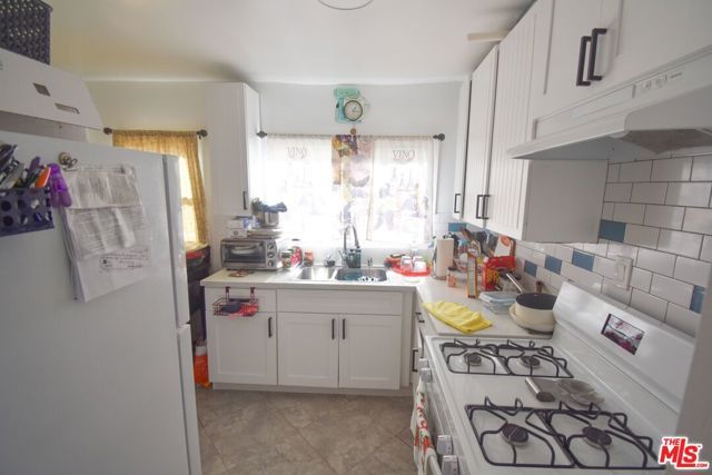 2010 S Harcourt Avenue, Los Angeles, CA 90016