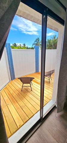 117 W Pasco Lane, Cocoa Beach, FL 32931