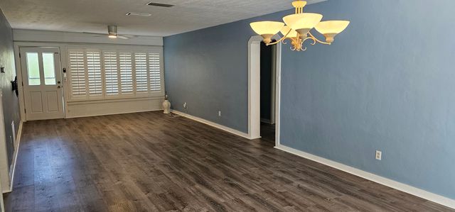 117 W Pasco Lane, Cocoa Beach, FL 32931