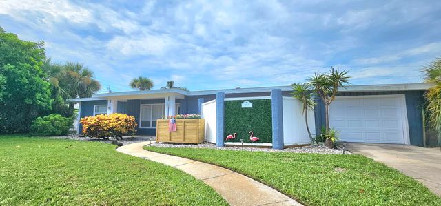 117 W Pasco Lane, Cocoa Beach, FL 32931