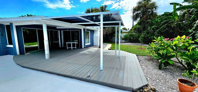 117 W Pasco Lane, Cocoa Beach, FL 32931