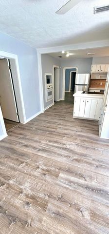 117 W Pasco Lane, Cocoa Beach, FL 32931