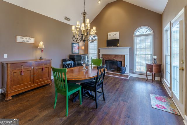 6506 Vista View Court, Flowery Branch, GA 30542